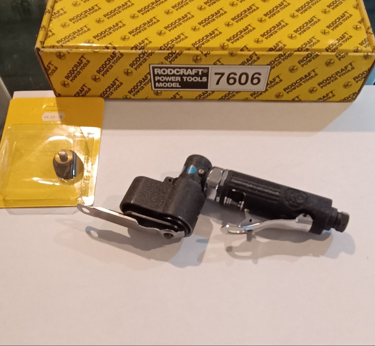 سنباده/ پولیشر نقطه ای تعمیر رنگ بادی مدل 7606 Rodcraft آلمان